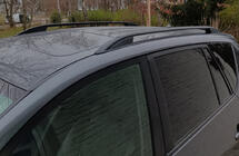 Toyota Rav 4 2006–2013 Strešné lyžiny Skyport (čierne) fotografia 10