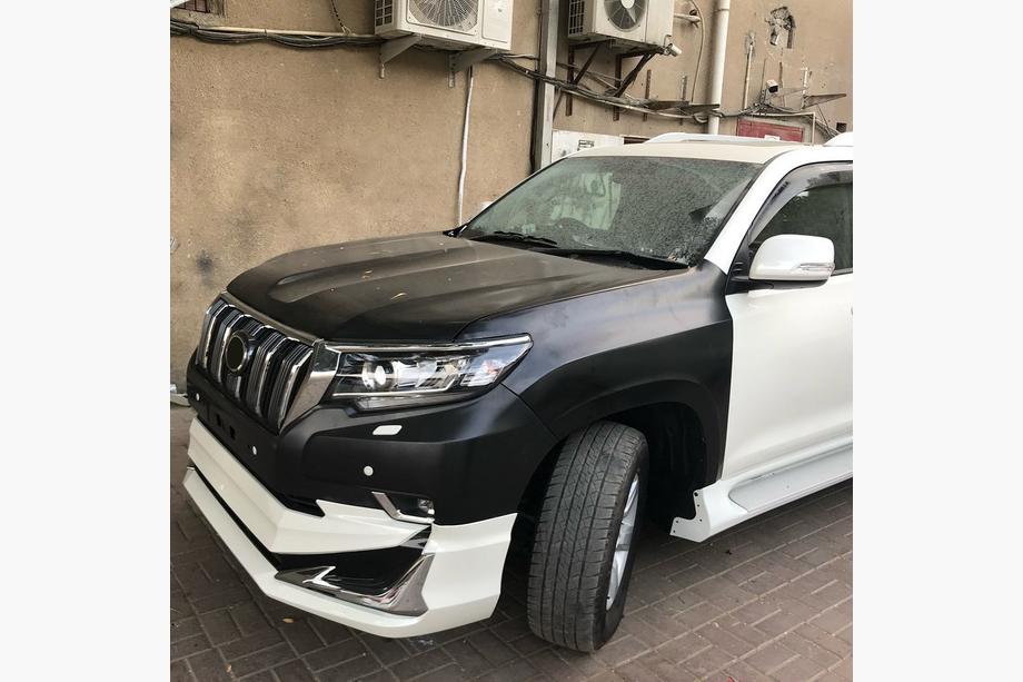Toyota Land Cruiser Prado 150 2009–2023 Lišty predného a zadného nárazníka Modelista V1 (2017-) Čierna farba Fotografia 11