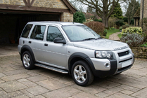 Land Rover Freelander I 1997–2006 Bočné nášľapy Maydos V2 (2 ks, hliník/nehrdzavejúca oceľ) fotografia 1