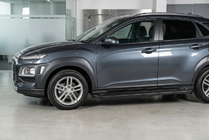 Hyundai Kona 2017–2023 Bočné nášľapy Allmond Black (2 ks, hliník) fotografia 1