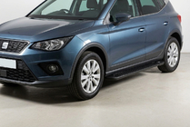 Seat Arona 2017– Bočné nášľapy Allmond Black (2 ks, hliník) fotografia 1
