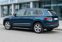 Skoda Kodiaq 2016–2023 Bočné nášľapy RedLine V1 (2 ks, hliník) fotografia 1
