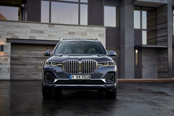 Vlajkový crossover BMW X7 Fotografia 10