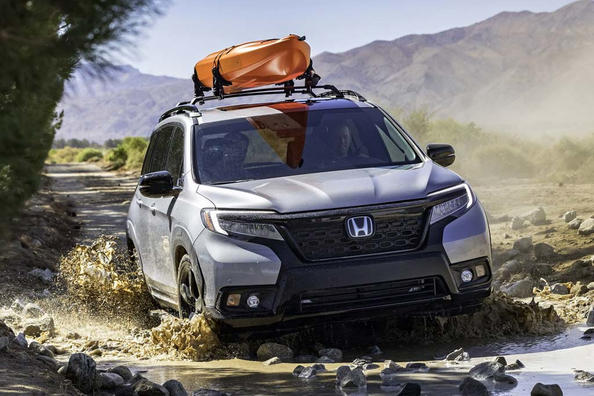 Recenzia crossoveru Honda Passport Fotografia 3