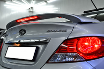 Hyundai Accent 2011–2017 Spojler Niken V2 (na lakovanie) fotografia 4