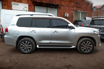 Toyota Land Cruiser 200 2007–2021 Sada dverových líšt (2016-2021) fotografia 5