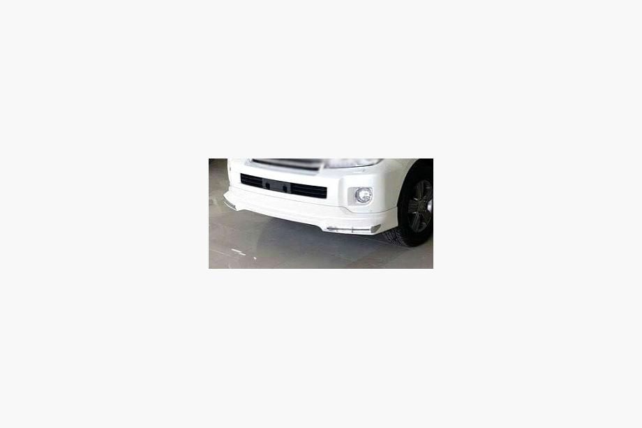 Toyota Land Cruiser 200 2007–2021 Sada bodykitu 2012-2015 (LC15) Biela farba Fotografia 3