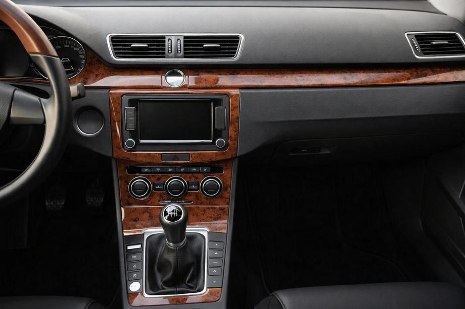 Volkswagen Passat B7 2012–2015 Kryty palubnej dosky Image