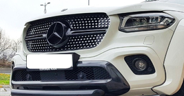 Mercedes X class 2017–2020 Predná maska Diamond fotografia 3