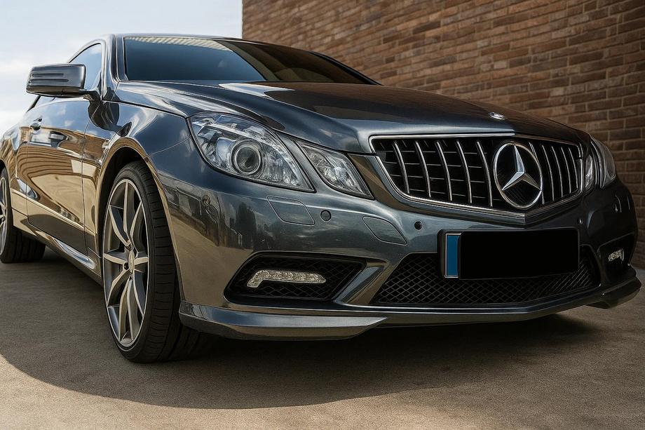 Mercedes E-trieda kupé C207 2010–2017 Predná mriežka chladiča (2009-2013, GT Panamericana) Image