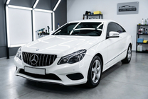 Mercedes E-trieda kupé C207 2010–2017 Predná maska chladiča (2014-2016, GT Panamericana) fotografia 2