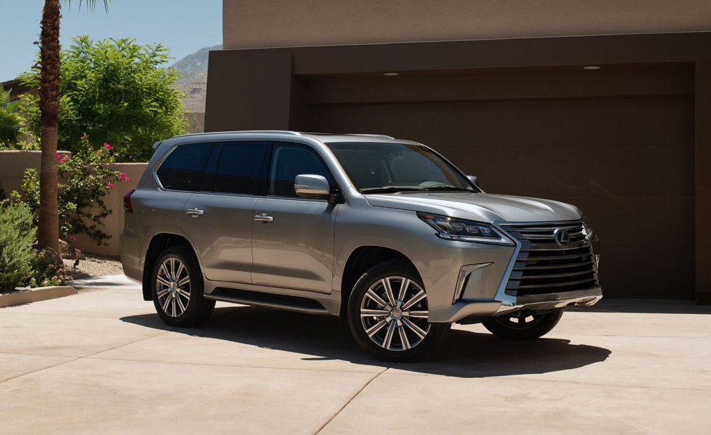 Recenzia modernizovaného SUV Lexus LX