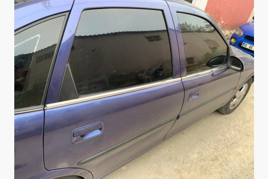 Opel Vectra B 1995–2002 Okenné lišty (4 ks, nerez) Image