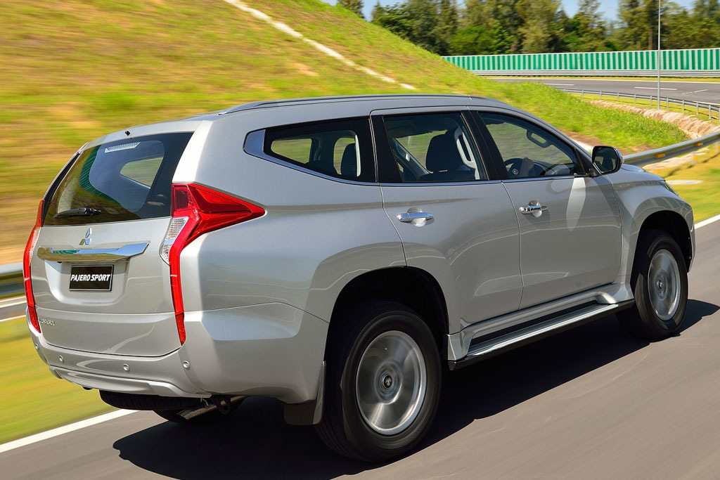 Tretia generácia SUV Mitsubishi Pajero Sport