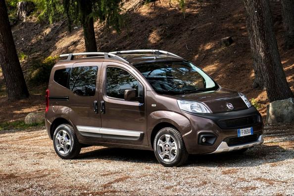 Recenzia kompaktného minivanu Fiat Qubo