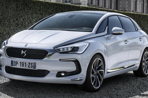 Recenzia päťdverového hatchbacku Citroen DS5