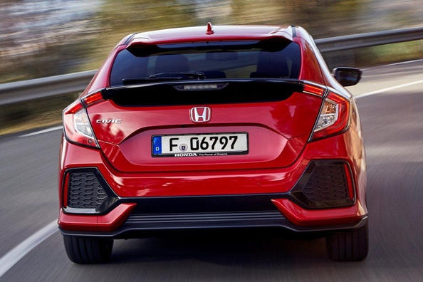 Päťdverový hatchback desiatej generácie Honda Civic 5D Fotografia 7
