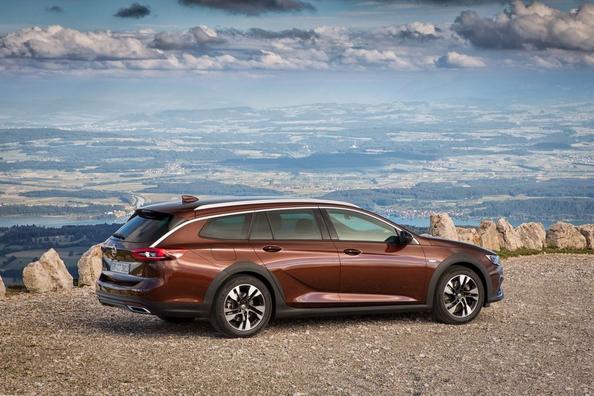 Zvýšená priechodnosť kombi Opel Insignia Country Tourer Fotografia 6