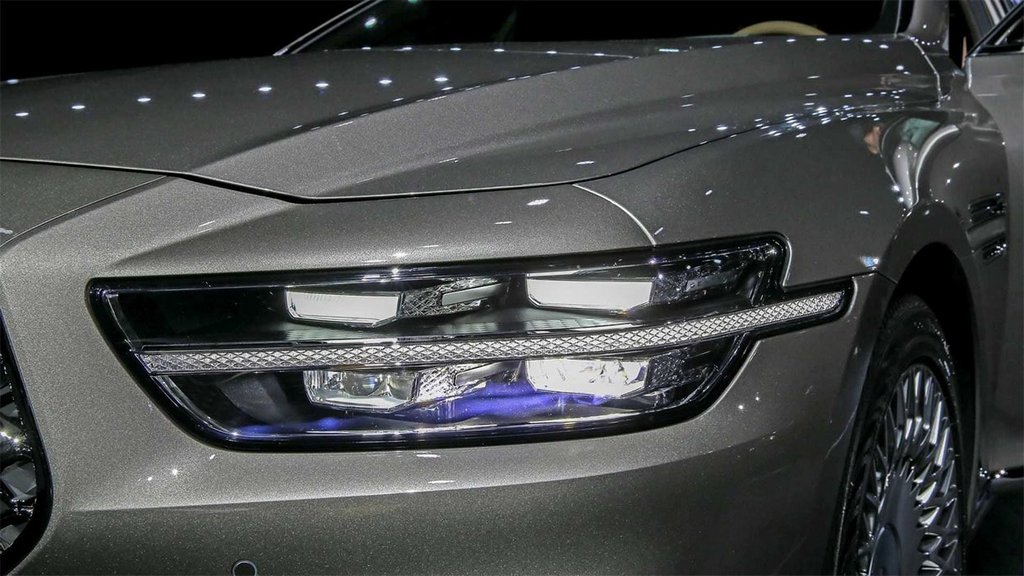 Recenzia prémiového sedanu Genesis G90