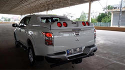 Mitsubishi L200 2015–2024 Strešný box (Grandbox) fotografia 4