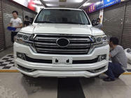 Toyota Land Cruiser 200 2007–2021 Kompletný bodykit 2016↗ (Modelista V2) Čierna farba fotografia 4