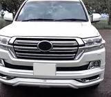 Toyota Land Cruiser 200 2007–2021 Kompletný bodykit 2016↗ (Modelista V2) Čierna farba fotografia 6