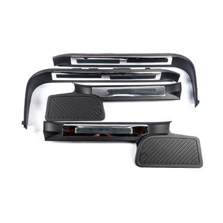 Plastové kryty prahov s osvetlením (čierne) Toyota Land Cruiser 200 2007–2021 fotografia 4