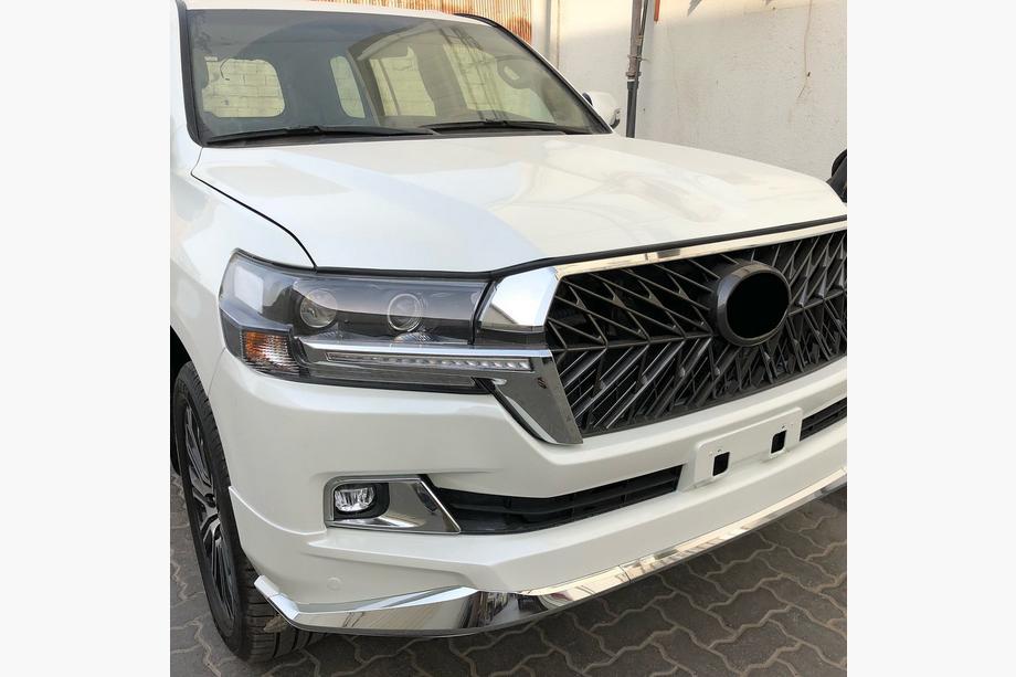 Toyota Land Cruiser 200 2007–2021 Predné svetlomety 2016+ (Executive) Kompletná sada (2 ks) Fotografia 9