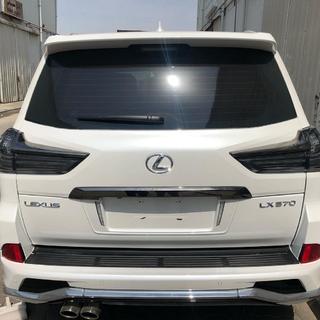 Zadné svetlá 2016+ (Superior Black, 2 ks) Lexus LX570/450d 2008–2022 fotografia 4