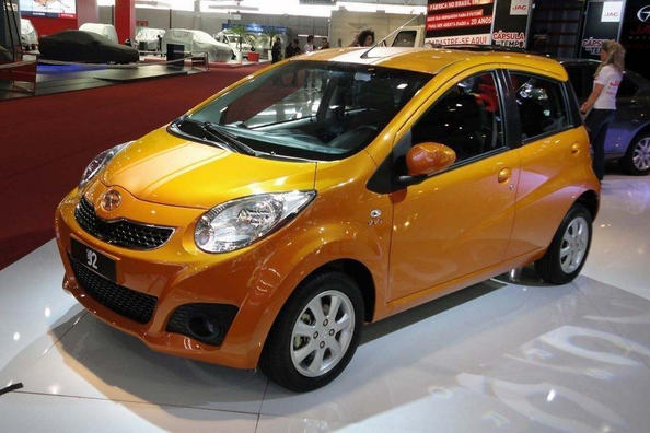 Recenzia kompaktného hatchbacku JAC J2