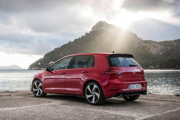 Test športovej verzie hatchbacku Volkswagen Golf GTI