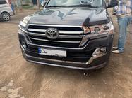 Toyota Land Cruiser 200 2007–2021 Maska chladiča 2016-2021 (dizajn 2019) Bez kamery fotografia 8
