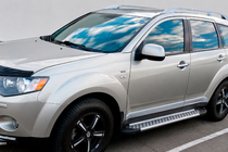 Mitsubishi Outlander 2006–2012 Bočné nášľapy Allmond Grey (2 ks, hliník) fotografia 1