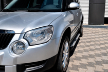 Skoda Yeti 2009–2017 Bočné nášľapy Allmond Grey (2 ks, hliník) fotografia 1