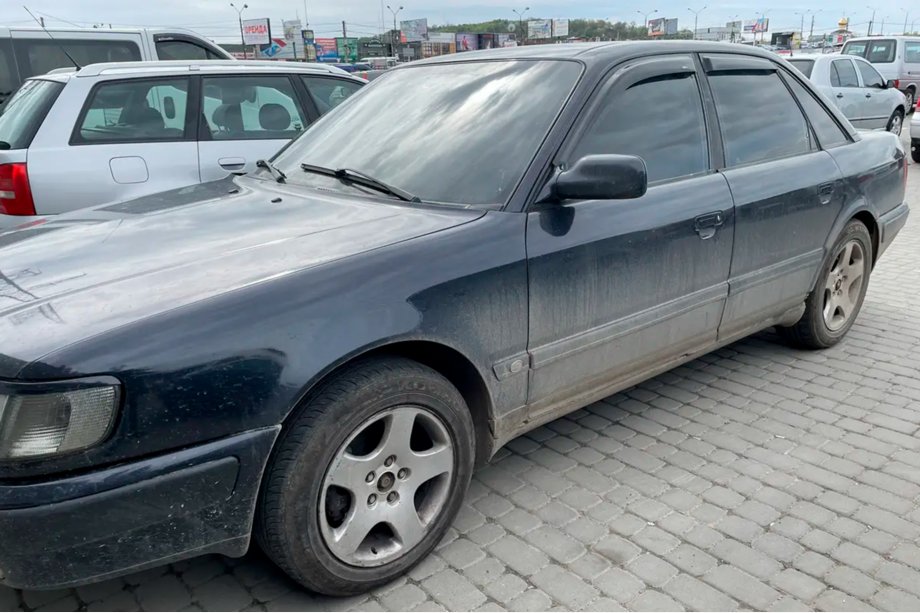 Audi 100 C4 1990–1994 Okenné deflektory Sedan (4 ks, HIC) Image