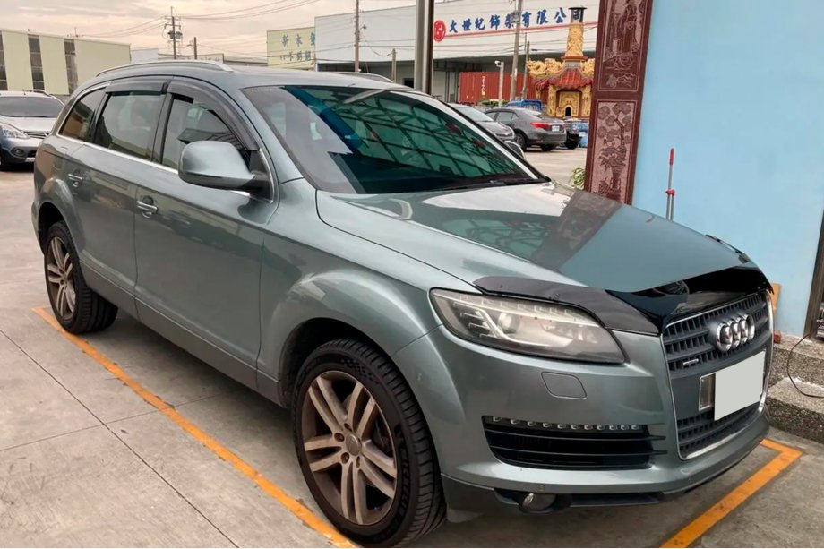 Audi Q7 2005–2015 Deflektory okien (4 ks, HIC) Image