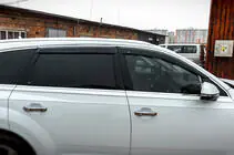 Audi Q7 2015–2026 Okenné deflektory s chrómovou lištou (4 ks, HIC) fotografia 2