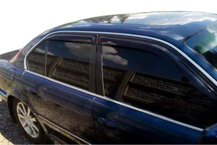 BMW 7 Series E38 1994–2001 Deflektory okien (4 ks, HIC) Image