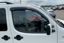 Fiat Doblo I 2001–2005 Okenné veterné deflektory (2 ks, HIC) fotografia 2