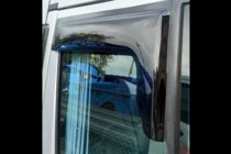 Ford Transit 2000–2014 Okenné veterné deflektory (2 ks, HIC) fotografia 9