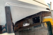 Ford Transit 2000–2014 Okenné veterné deflektory (2 ks, HIC) fotografia 6