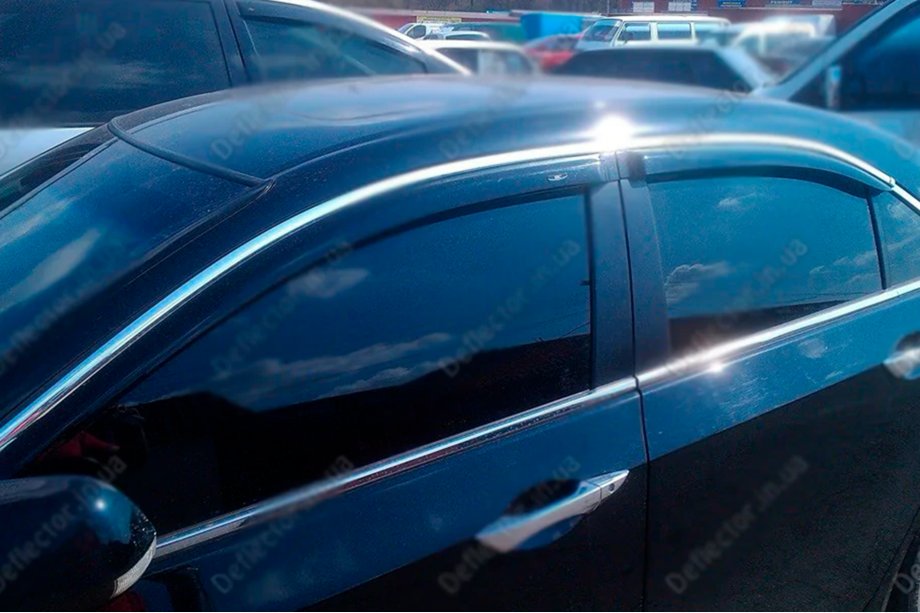 Honda Accord VIII 2008–2012 Okenné deflektory s chrómovou lištou SD (4 ks, HIC) Fotografia 2