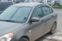 Hyundai Accent 2006–2010 Deflektory okien (4 ks, HIC) fotografia 5