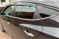 Hyundai IX-35 2010–2015 Deflektory okien (4 ks, HIC) fotografia 8