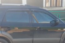 Hyundai Tucson JM 2004– Deflektory okien (4 ks, HIC) fotografia 5
