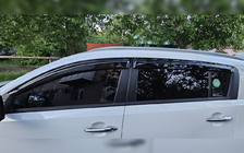 Kia Sportage 2010–2015 Deflektory okien (4 ks, HIC) fotografia 2