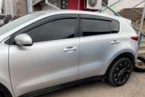 Kia Sportage 2015–2021 Deflektory okien (4 ks, HIC) fotografia 7