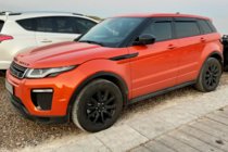 Range Rover Evoque 2012–2018 Deflektory okien (4 ks, HIC) fotografia 6