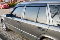 Mercedes E-trieda W124 1984–1997 Okenné deflektory SW (4 ks, HIC) fotografia 3