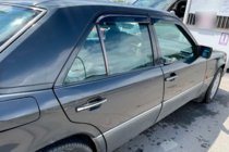 Mercedes E-trieda W124 1984–1997 Deflektory okien SD (4 ks, HIC) fotografia 4